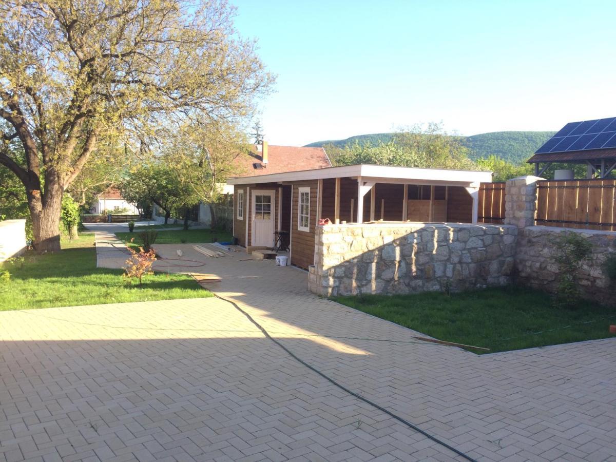 Bed and Breakfast Preselo Pinceszet Es Vendeghaz Эрдёбенье Экстерьер фото