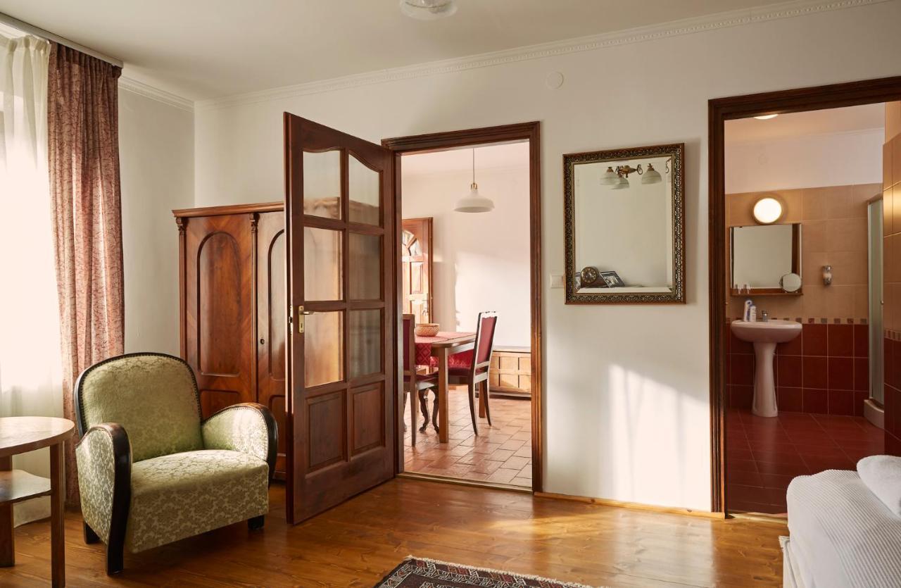 Bed and Breakfast Preselo Pinceszet Es Vendeghaz Эрдёбенье Экстерьер фото