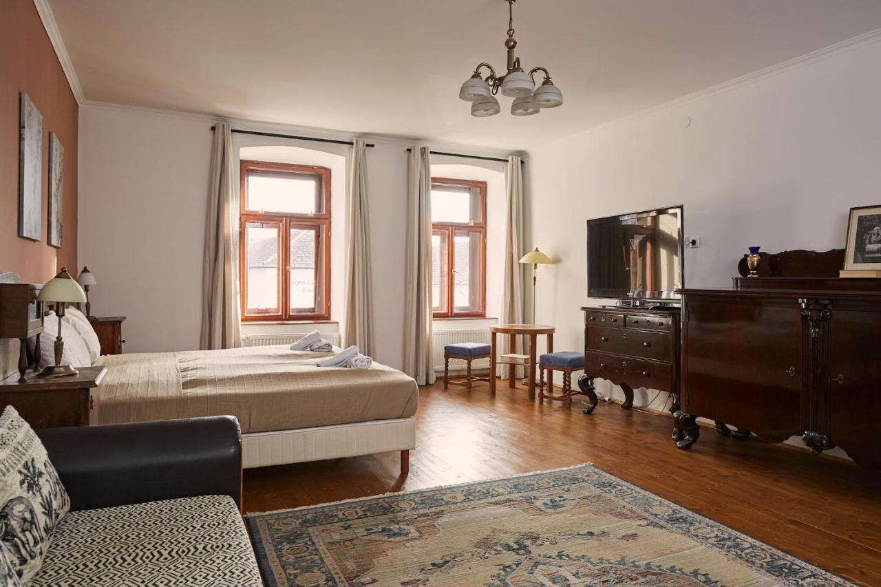 Bed and Breakfast Preselo Pinceszet Es Vendeghaz Эрдёбенье Экстерьер фото
