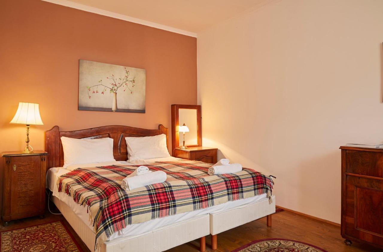 Bed and Breakfast Preselo Pinceszet Es Vendeghaz Эрдёбенье Экстерьер фото
