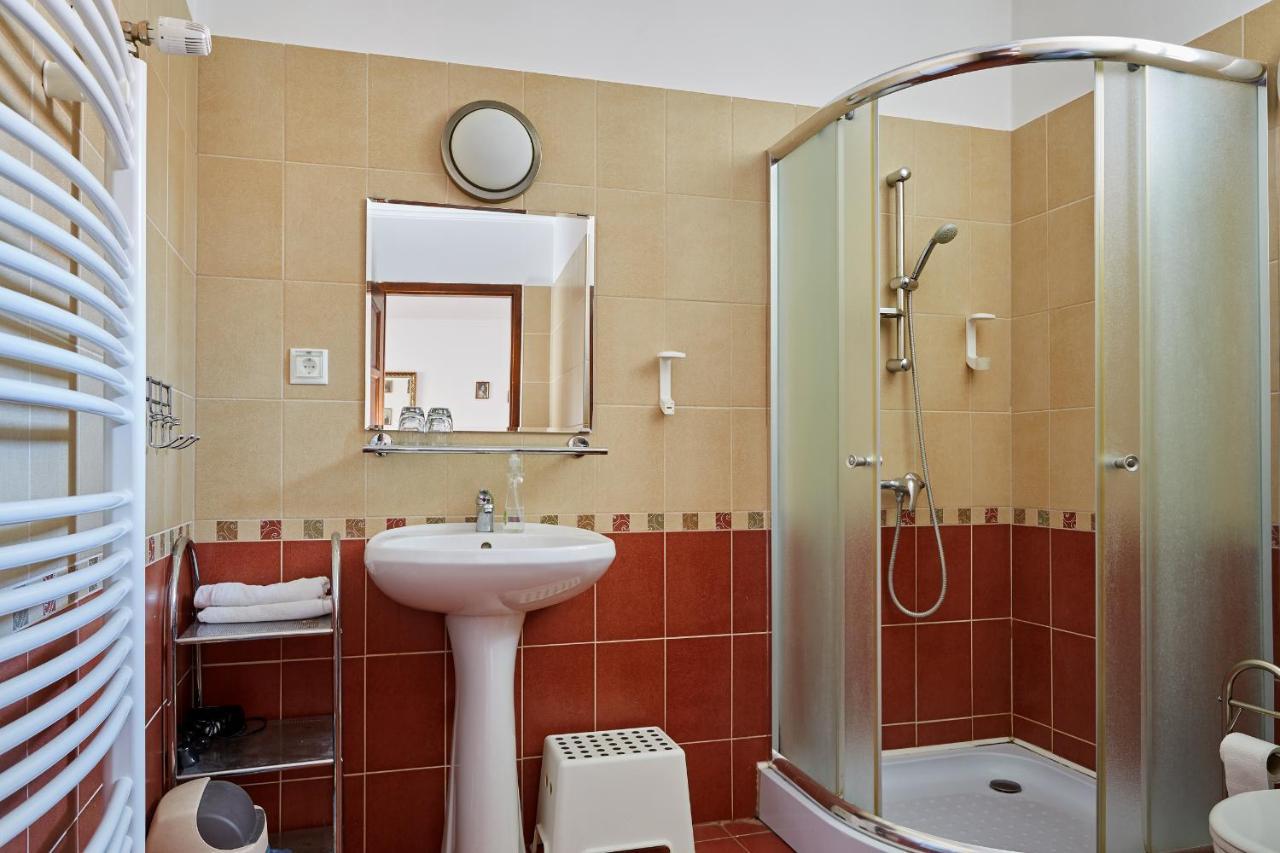 Bed and Breakfast Preselo Pinceszet Es Vendeghaz Эрдёбенье Экстерьер фото