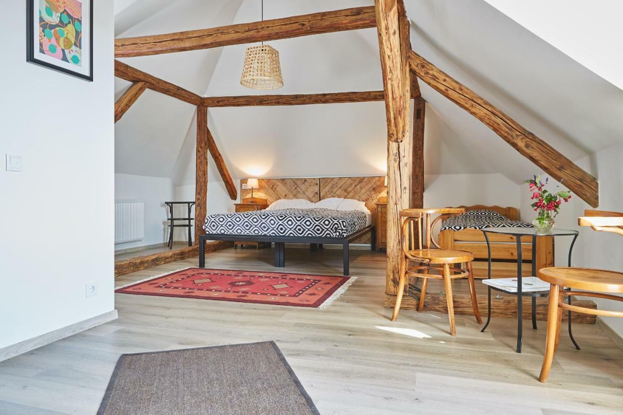 Bed and Breakfast Preselo Pinceszet Es Vendeghaz Эрдёбенье Экстерьер фото